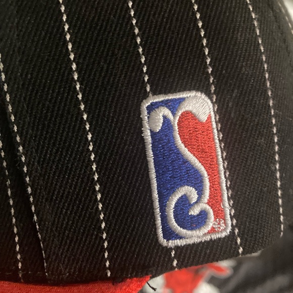 NWT! Bundle! Grassroots California “Chicago Bowls” complete set w/ 3 pair socks - Picture 4 of 13